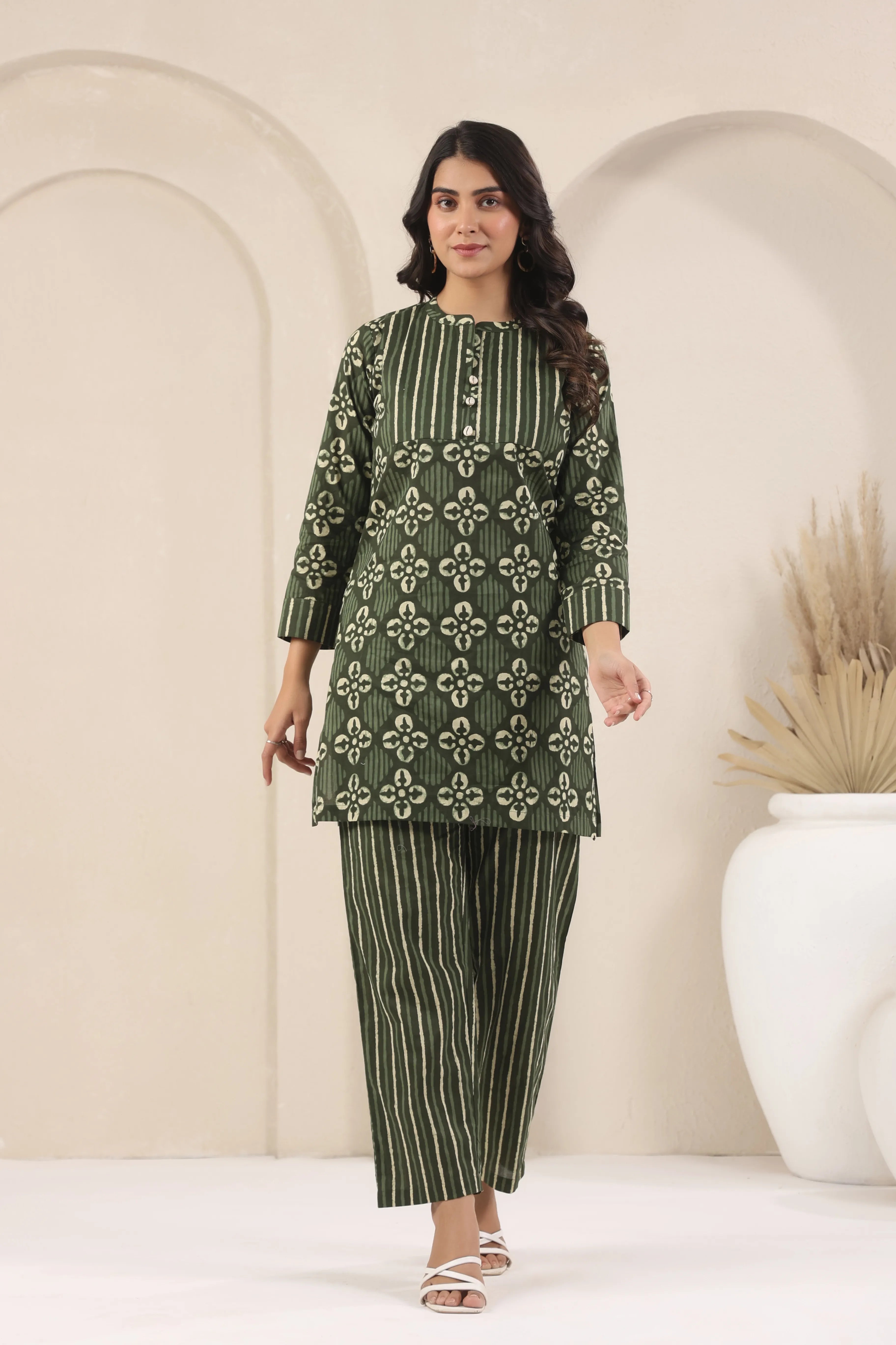 Bottle Green Printed Co-Ord Set - Visramaa